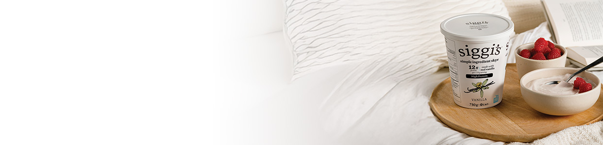 Siggi's yogurt skyr, teneur élevée en protéines fait d'ingrédients simples. Achetez maintenant